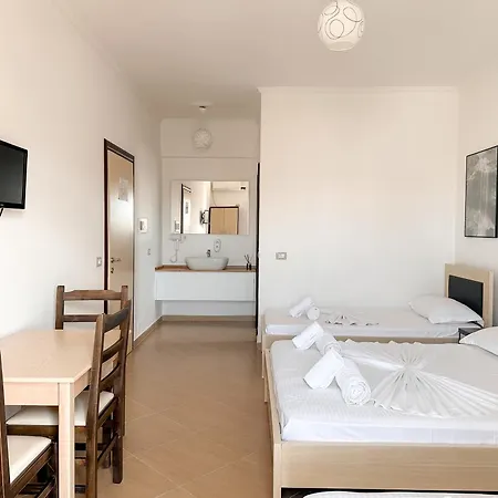 Family Hotel *