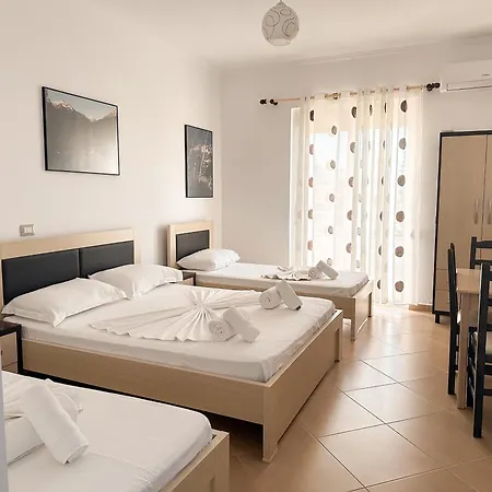 Hotel Family Haruni Ksamil