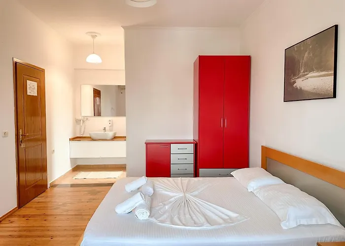 Family Hotel *